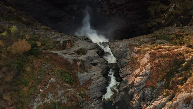 Dronefootage og the beautiful waterfall M&aring;nafossen in Norway