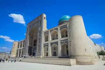 Fototapeta na wymiar View to the Medieval Architectural Ensemble Poi Kalyan in Bukhara, Uzbekistan