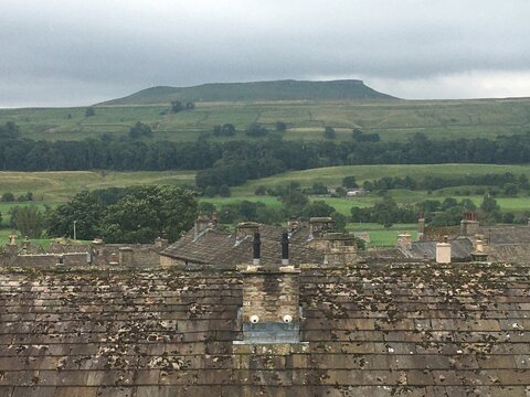 Addleborough from Askrigg rooftops