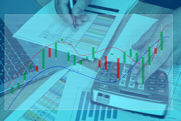 Obraz premium Businessman analyzing investment. Stock market concept and stock market behavior.