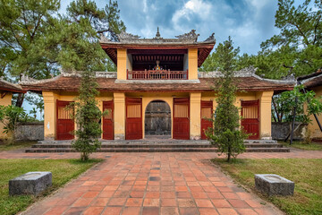 The Thien Mu Pagoda is one of the ancient pagoda in Hue city.It is located on the banks of the Perfume River in Vietnam's historic city of Hue. Thien Mu Pagoda can be reached either by car or by boat