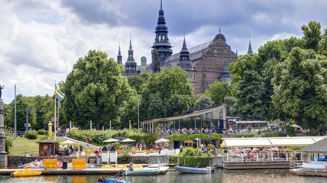 ile de Djurgarden et les quais de la ville de Stockholm en Su&egrave;de	