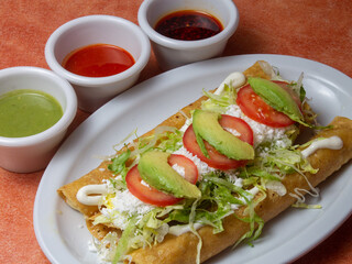 mexican food flautas de pollo