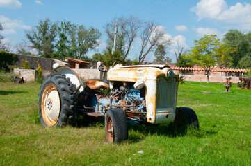 Tractor abandonado
