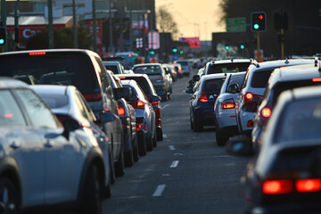 Vehicles line up in peak hour traffic - 530202758
