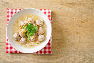 Boiled Rice with Pork Bowl