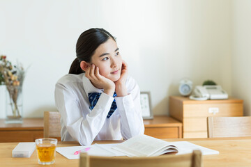 女子校生　学習