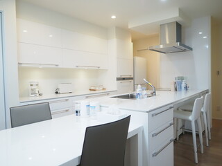 清潔なキッチンダイニング
