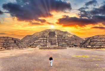 pyramid of the sun