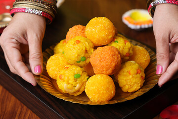Motichoor Ladoo Rava Laddu Kesar besan boondi laddu Semolina Indian sweet dish mithai Diwali...