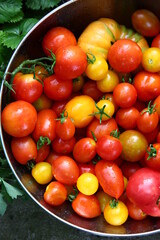 red and green tomatoes