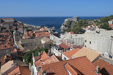 Fototapeta na wymiar The walled city of Dubrovnic and Fort Lovrijenac in Croatia.