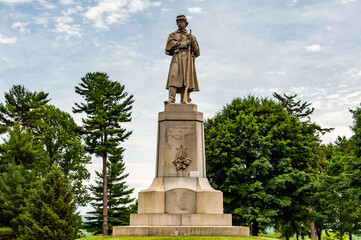 Fototapeta na wymiar Old Simon on a Beautiful June Afternoon, Antietam National Cemetery, Maryland USA, Sharpsburg, Maryland