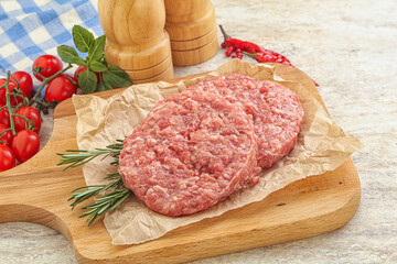 Raw pork cutlet for burger