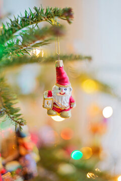 Kleiner Weihnachtswichtel - Christbaumschmuck Ornament