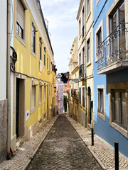 Fototapeta na wymiar narrow street in the old town, Lisbon Portugal 