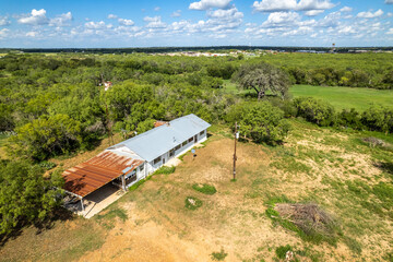 Obraz premium Green farm land in Texas