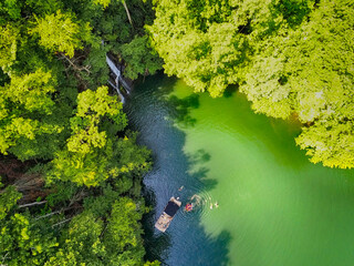 beautiful scenic views at lake jocassee south carolina