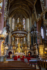 Fototapeta na wymiar Katedra św. Stanisława Biskupa i Męczennika i św. Wacława Męczennika w Świdnicy – gotycki kościół, pierwotnie jako kościół parafialny, a od 25 marca 2004 jako katedra diecezji świdnickiej. 