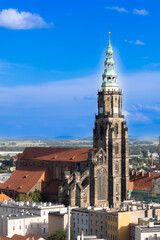 Fototapeta na wymiar Katedra św. Stanisława Biskupa i Męczennika i św. Wacława Męczennika w Świdnicy – gotycki kościół, pierwotnie jako kościół parafialny, a od 25 marca 2004 jako katedra diecezji świdnickiej. 