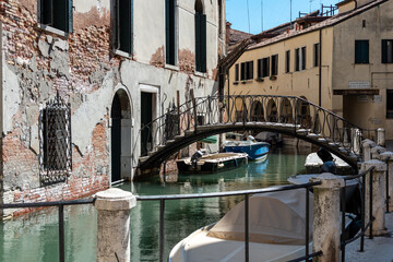 Fototapeta na wymiar Venice Italy Waterway Building