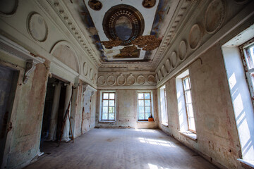 Old majestic abandoned historical mansion Znamenskoye-Rayok, inside view