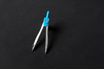 compass circle drawing toolisolated, geometry school supplies