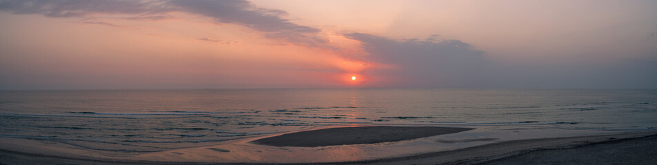 Obraz premium Sunset at São Pedro de Maceda beach
