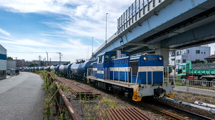 臨海鉄道を走る貨物列車