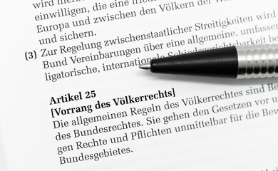 V&ouml;lkerrecht im Grundgesetz