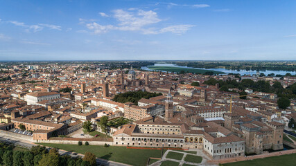 Fototapeta premium splendida vista sulla città di mantova
