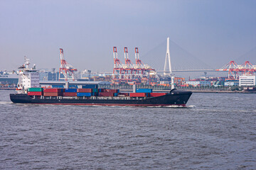 YOKOHAMA PORT JAPAN - YKHM110706_DY011 : 530554764