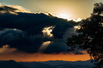 At dusk, the clouds in the sky change in a thousand different scenes. Rapid changes in the cloud landscape, Taiwan.