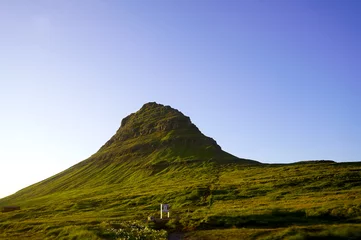 Crédence de cuisine en verre imprimé Kirkjufell Kirkjufell Iceland Church Mountain