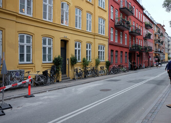 Fototapeta na wymiar Colourful buildings in Copenhagen of Denmark