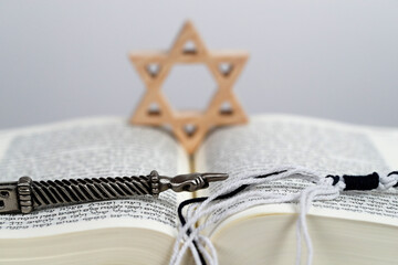 Faith and religion. Judaism.