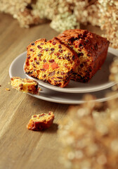 Cake with raisins and candied fruit.