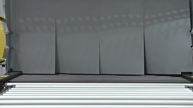 Vacuum Packages Machine Conveyor With Rotating Rollers With Silicone Coating