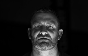 Obraz premium Male giving a disgusted look into the camera.