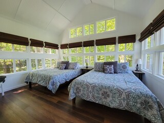 Bedroom in the woods