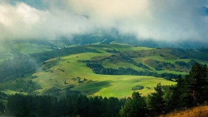 Zielone pola i łąki pod Tatrami widziane z Wysokiego Wierchu w Pieninach - średni format fujifilm gfx sII - obrazy, fototapety, plakaty