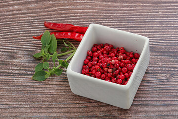 Red pepper seeds in the bowl