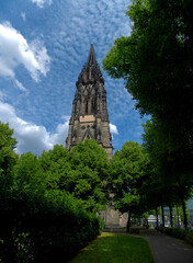 Fototapeta na wymiar St. Nikolai Church in Hamburg