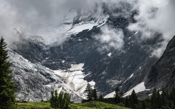 Pictures From The Trekking Route Tour De Mont Blanc In The French Alps