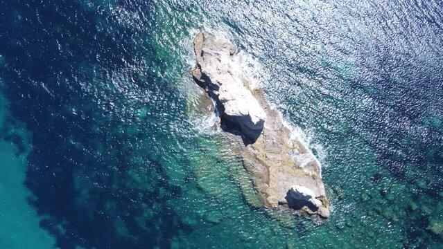 M&eacute;diterran&eacute;e Fran&ccedil;aise, Marseille, calanque 6 -  French Mediterranean - Taken with drone