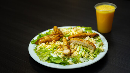 chicken with salad