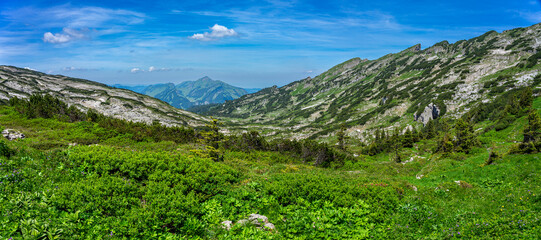 Urlaub im Kleinwalsertal, Österreich: Wanderung am Gottesackerplateau Nähe Ifen - Weitwinkel...