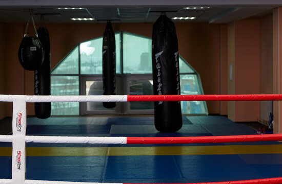 Boxing ring of fighting club Excalibur.