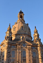 Fototapeta na wymiar Frauenkirche in Dresden in der Abendsonne