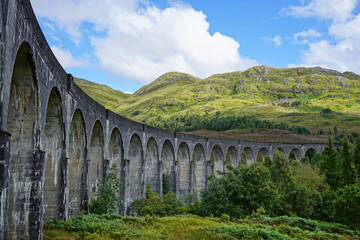 Obraz premium The Glenfinnan Viaduct in the Scottish highlands